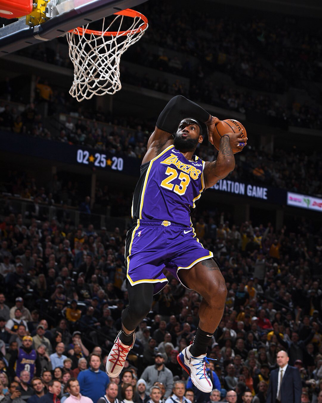 信任和力挺 信任和力挺